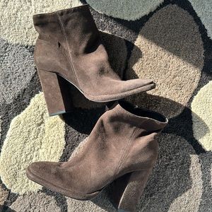 New Schutz Brown leather suede bootie. Sz 7.